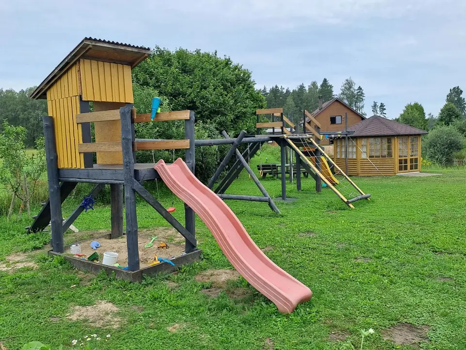 Kempinga laukums dienā